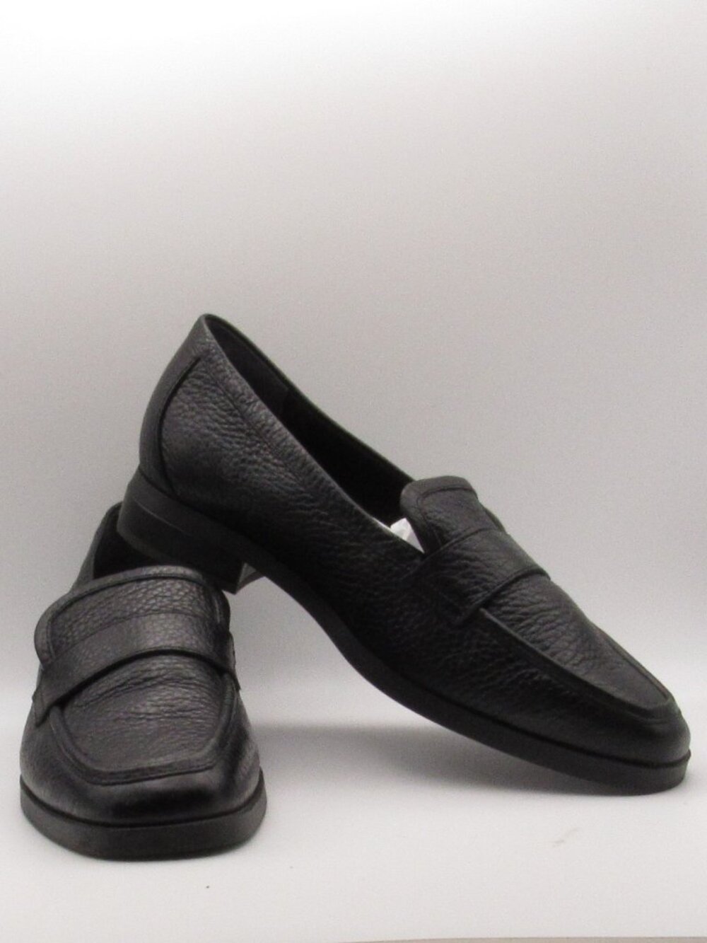 Vionic Black Pebbled Leather Loafers Womens Size 6.5 Excellent Condition